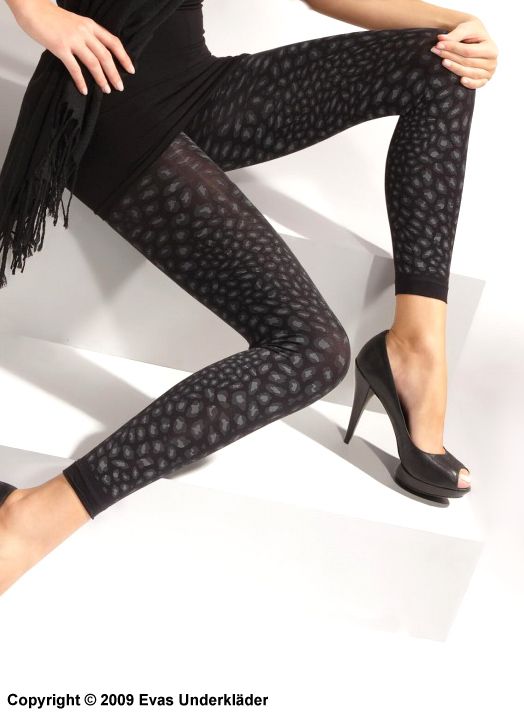Leggings with leopard pattern